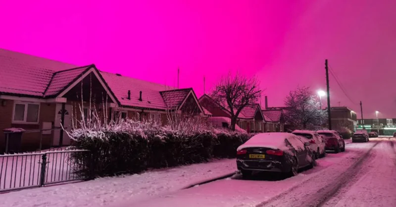 İngilisləri çaşdıran çəhrayı səma Qeyri adi təbiət hadisəsi?
