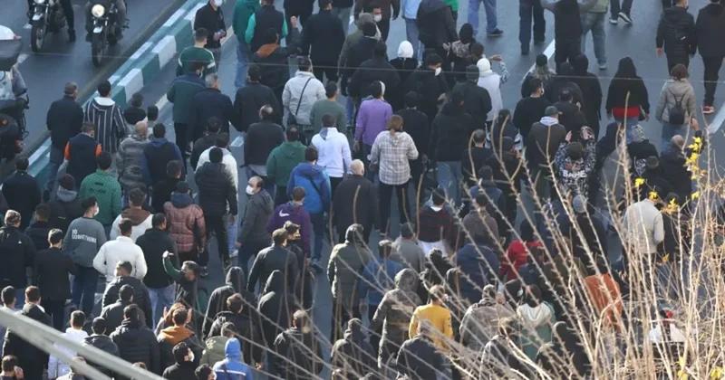 İranda təhlükəsizlik qüvvələrinin daha 7 əməkdaşı öldürüldü