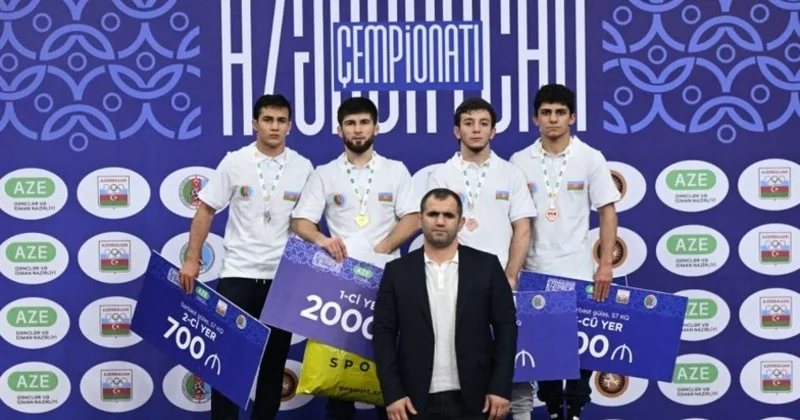 На чемпионате Азербайджана по вольной борьбе определились призеры еще в пяти весовых категориях