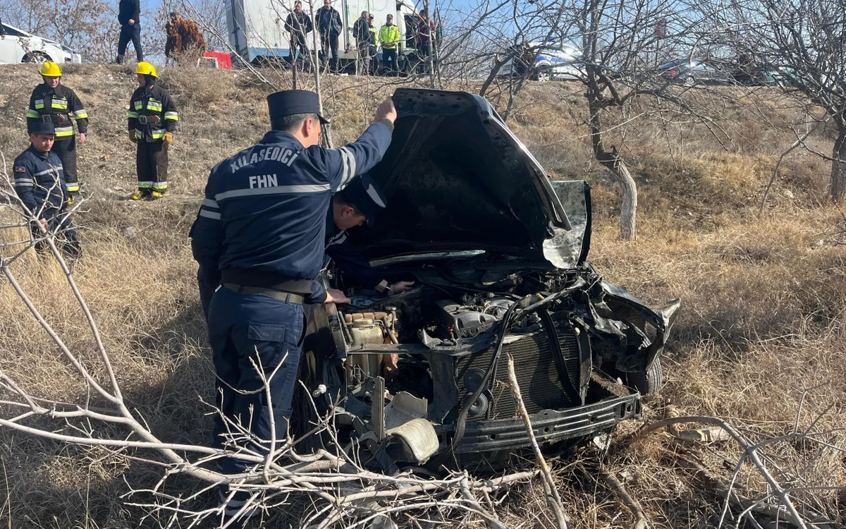 Naxçıvanda Mercedes aşdı Beş nəfər yaralandı