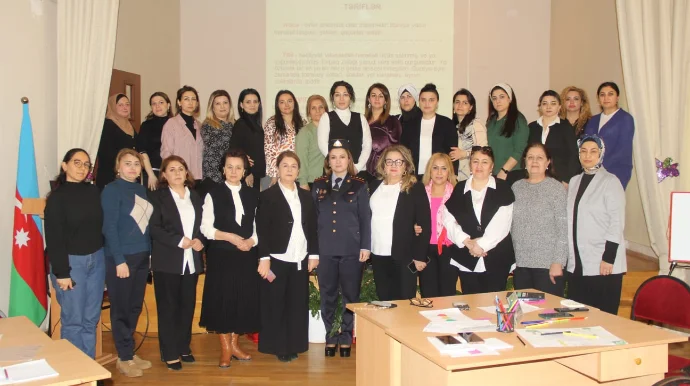 Müəllimlər arasında yol hərəkəti qaydaları təbliğ olunur; “Öyrətməyi öyrənək! FOTOLAR