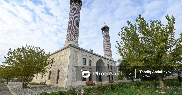 Азербайджан восстанавливает исторические памятники в Карабахе и Восточном Зангезуре