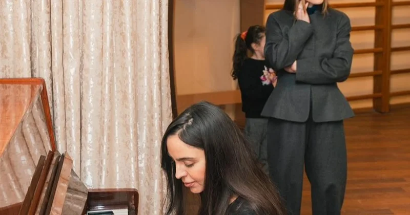 Лейла и Алёна Алиевы навестили учеников спецшколы в Гяндже Minval Politika