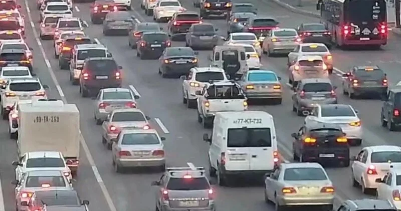 Hazırda sıxlıq olan yollar SİYAHI