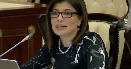 Günay Əfəndiyeva: “Nizami və Nəvainin “Xəmsə”lərini bir araya gətirməklə...”