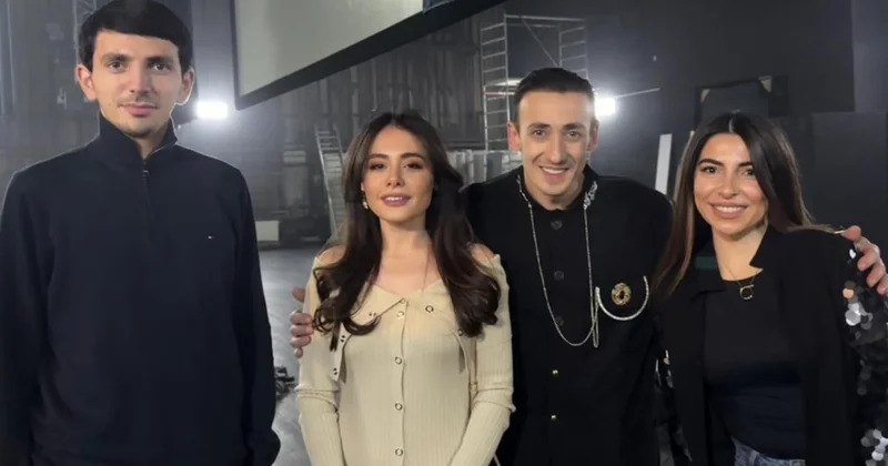 Azərbaycanlı musiqiçi gürcü müğənninin səhnəsində