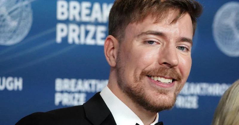 Самый популярный в мире блогер MrBeast купил себе банк