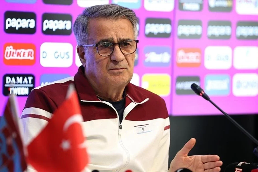 Trabzonspor əfsanəsi ilə vidalaşıb