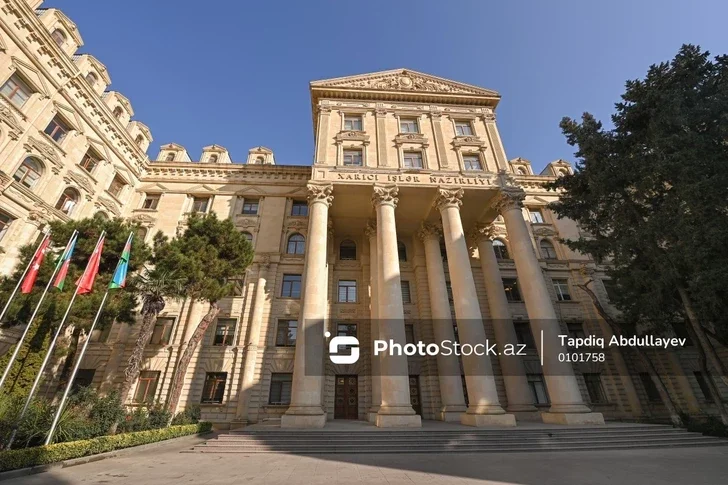 Официальный Баку ответил на заявления министра по заморским территориям Франции