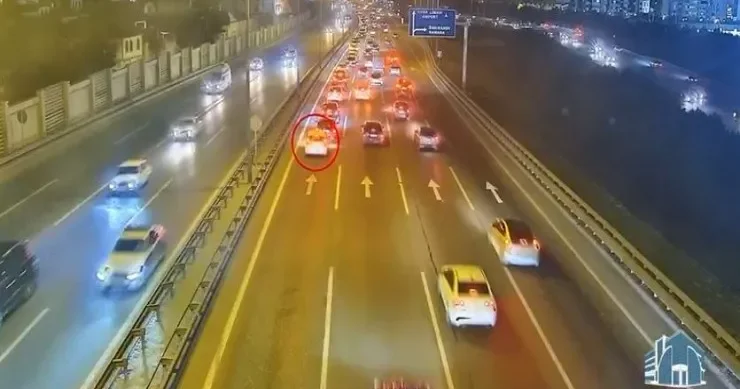 Sol zolaqda işıq yandırıb yol istəyənlərə XƏBƏRDARLIQ