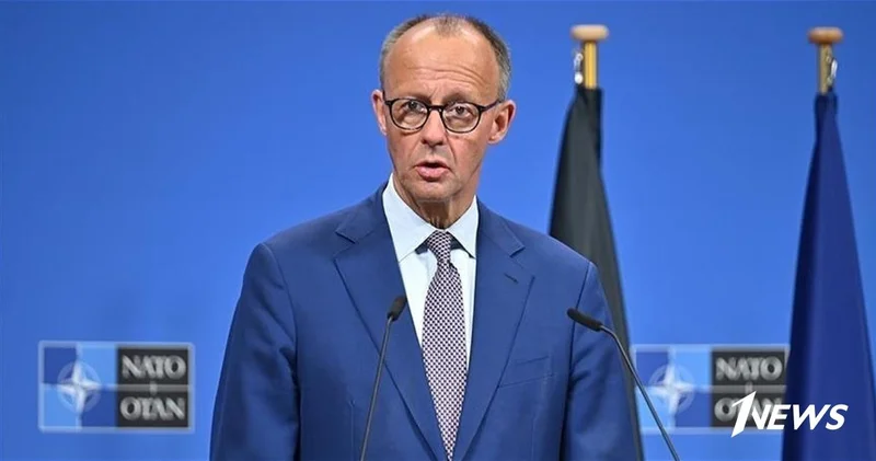 Канцлер Германии заявил, что не нужно ослаблять санкции против России