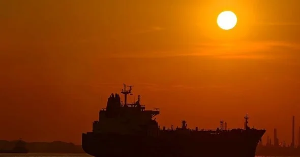 Цены на нефть Brent упали почти на 18%