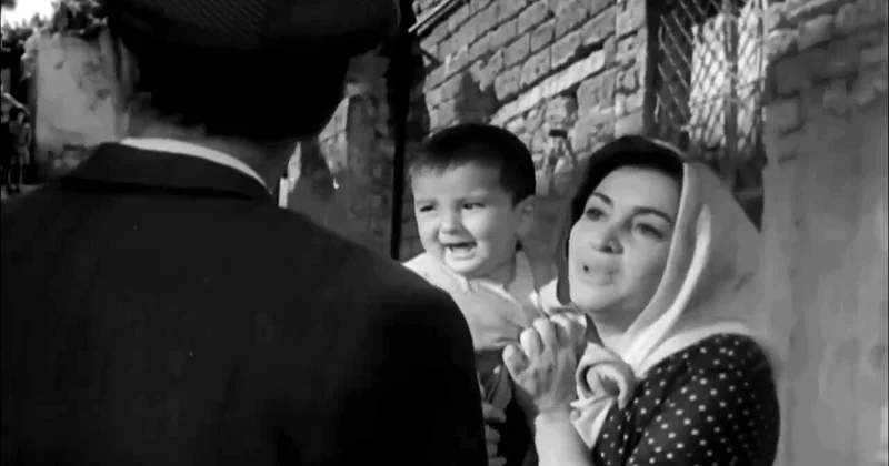 Əməkdar artistin məzarından yayılan VİDEO müzakirə yaratdı