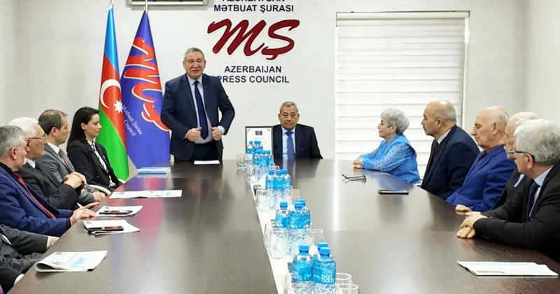 Mətbuat Şurasında ehtiyatda olan polkovnik leytenantın elmi və jurnalist fəaliyyətinə nəzər salınıb