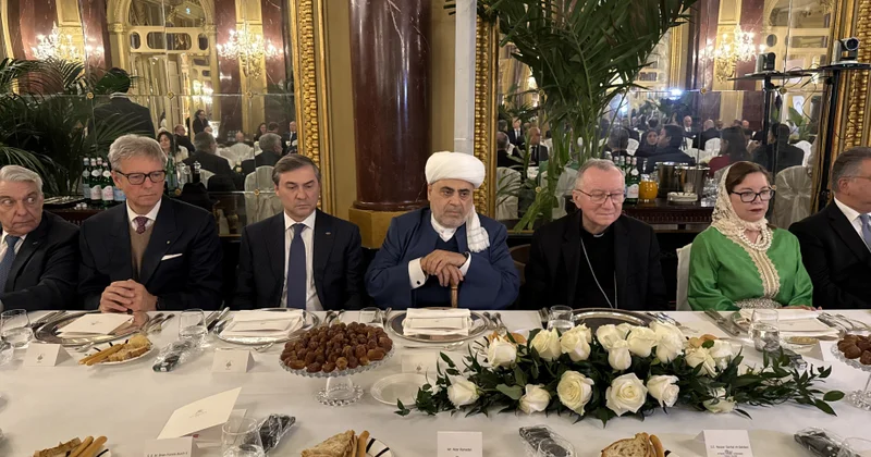 Romada üç monoteist dinin nümayəndələrinin iştirakı ilə iftar süfrəsi açılıb