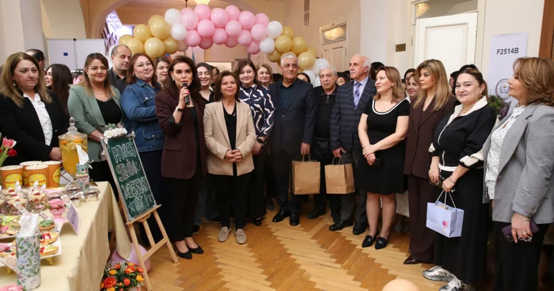 ADPU da xeyriyyə yarmarkası: Bir masa min ümid