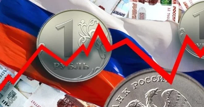 Этот поезд в огне : экономика России между дефицитом и ожиданиями МНЕНИЯ ЭКСПЕРТОВ