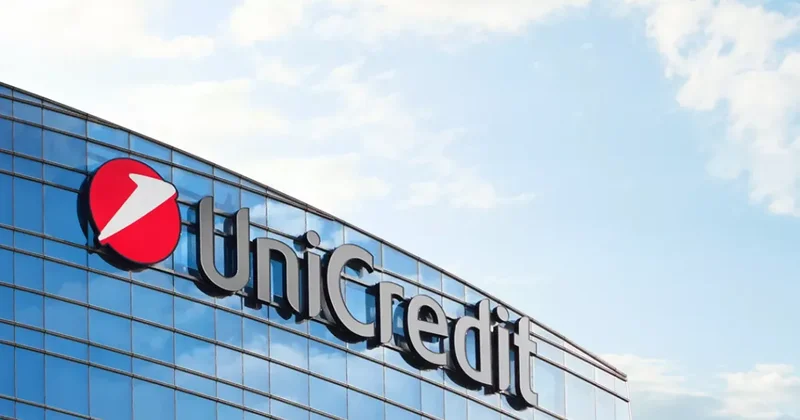 Итальянская группа Unicredit изменила стратегию выхода с рынка России
