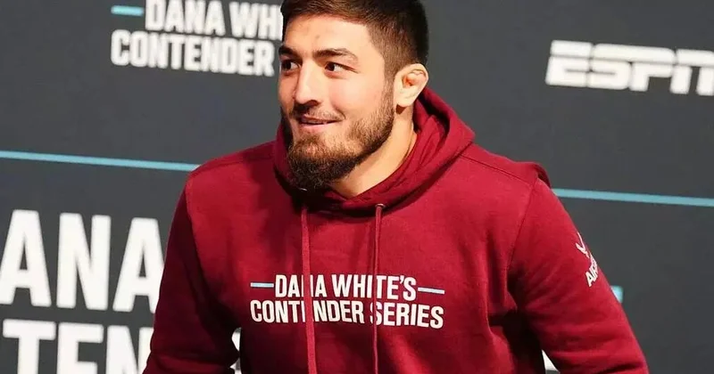 Непобежденный турецкий боец подерется на турнире UFC в Баку
