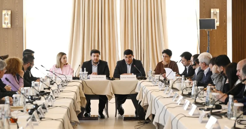 Azərbaycan və Ermənistan nümayəndələrinin iştirakı ilə növbəti ikitərəfli dəyirmi masa keçirilir FOTO YENİLƏNİB
