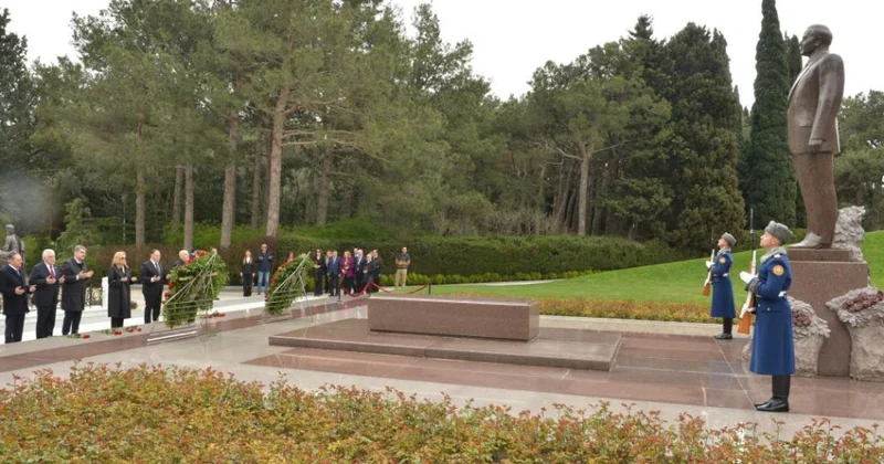 Türkiyə və Şimali Kiprdən olan parlamentarilər Fəxri xiyabanı və Zəfər parkını ziyarət ediblər