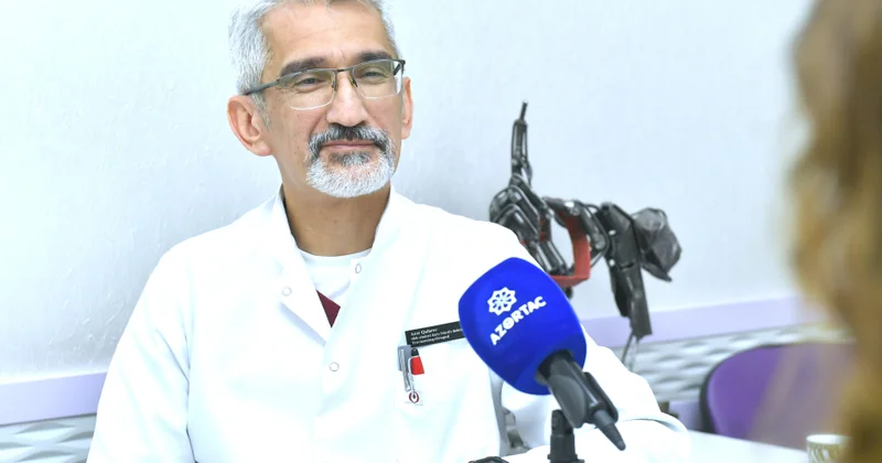 Cərrahın qeyri adi hobbisi: skalpelin çəkiclə qarşılaşması və ya metal qırıntıları sənət əsərinə çevirən həkim