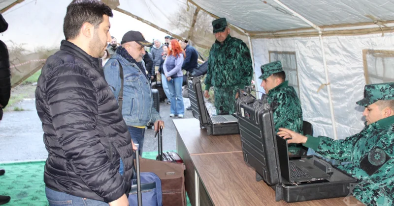 Ermənistanın vətəndaş cəmiyyətinin nümayəndələri Azərbaycana gəliblər Fotolar