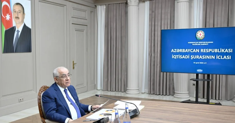 Baş nazir məmurlara tapşırıqlar verdi FOTOLAR