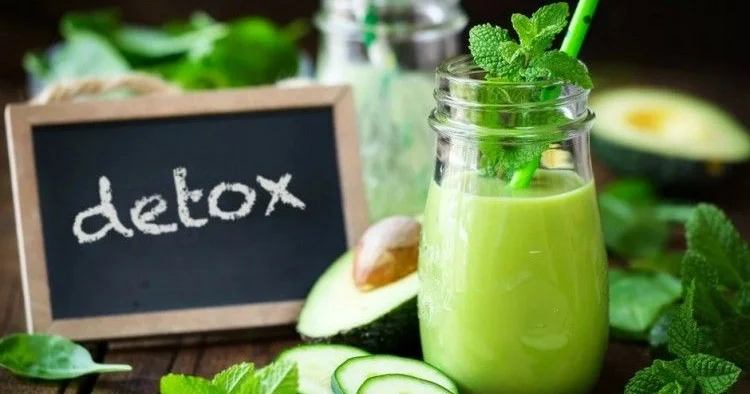 Detoks modası Orqanizmi şlaklardan təmizləmək lazımdırmı?