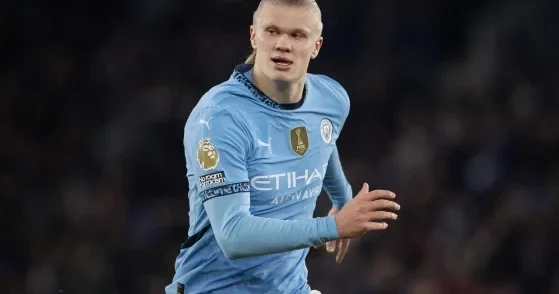 Erlinq Haland meydana qayıdır