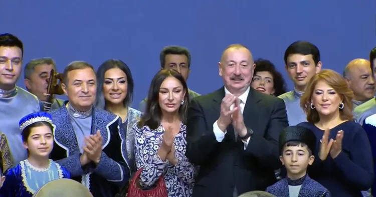 Prezident və Mehriban Əliyeva Ağdam Muğam Mərkəzində konsertdə