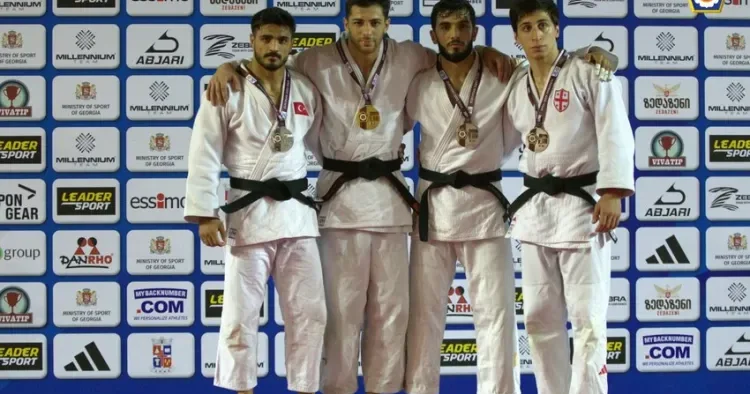 Cüdoçularımız Avropa Kubokunun ilk günündə 3 medal qazandı