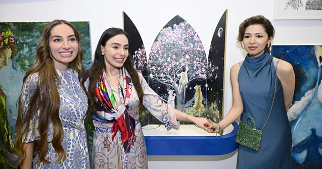 Leyla və Arzu Əliyevalar Romada sərgidə Fotolar