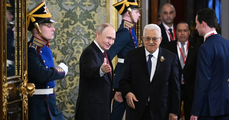 Putin Abbas ilə Kremldə danışıqlar aparır