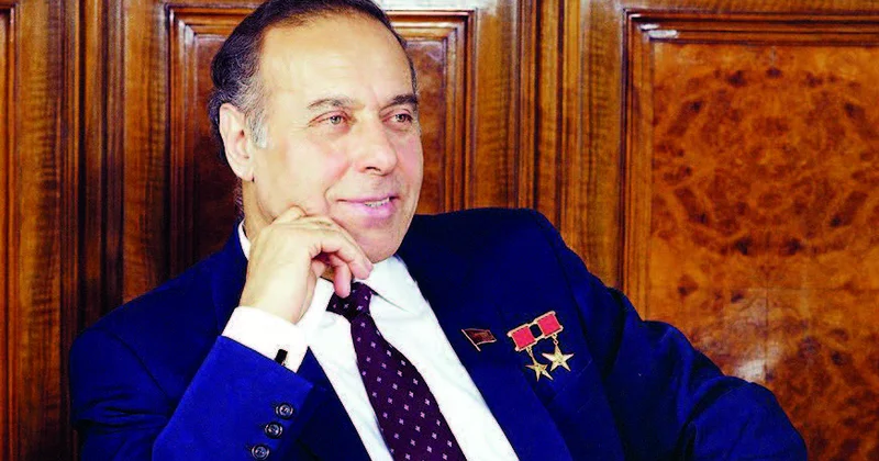 Heydər Əliyev: şəxsiyyətin miqyası və missiyası