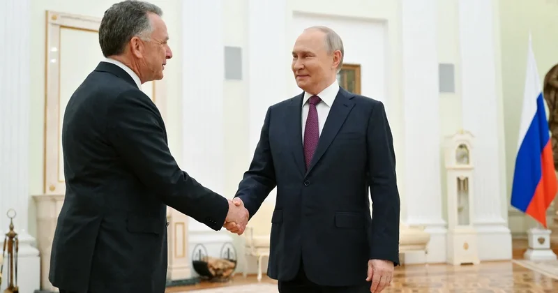 Putin çıxış yolu istəyirsə...