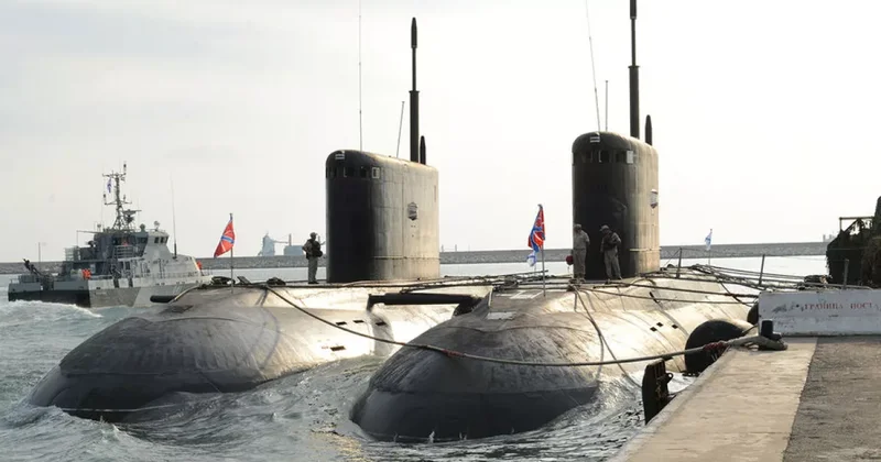 The Telegraph: Королевский флот Великобритании перехватил российскую подлодку в Ла Манше