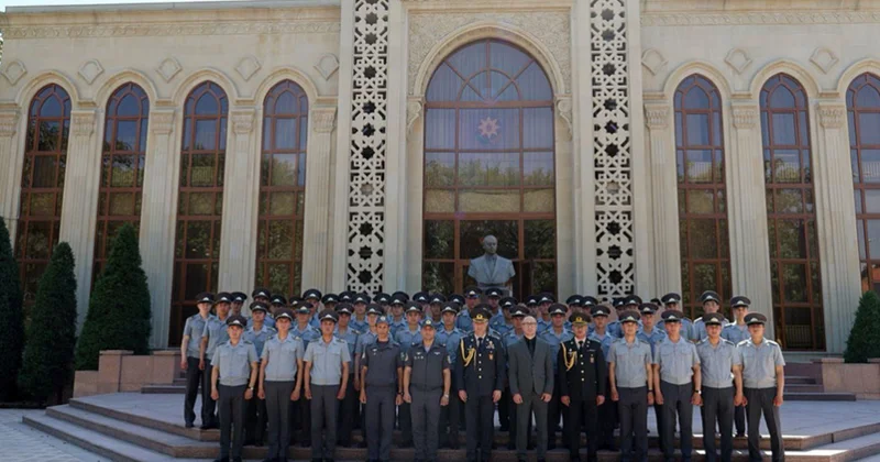 Ulu Öndərin 102 illiyi Azərbaycan Ordusunda ehtiramla anılıb
