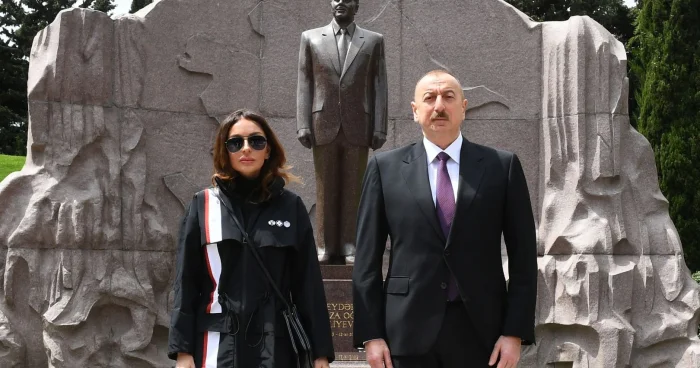 Birinci xanım Ümummilli Liderin doğum günü ilə əlaqədar paylaşım edib