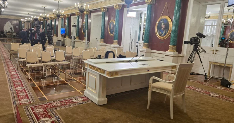 Путин созвал западных журналистов на ночную встречу в Кремле