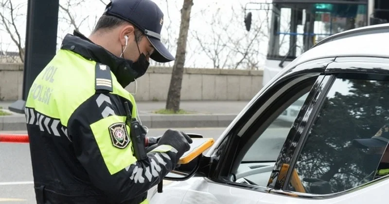 Sürücülərin NƏZƏRİNƏ: Bunu etsəniz 3 min manat cərimə və 30 sutka həbs olunacaqsınız KONKRET