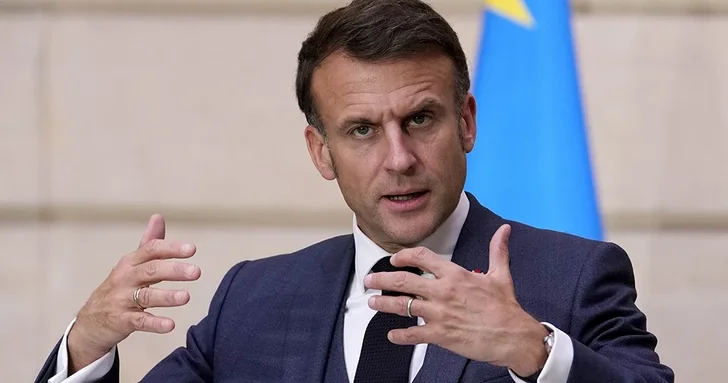 Эмманюэль Макрон поведал о планах по формированию военного контингента в Украине