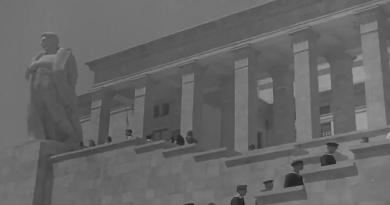 Bakı 80 il əvvəl çəkilmiş kinokadrlarda