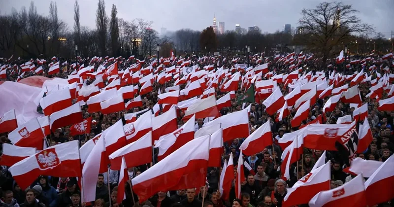 Польские националисты вышли на протесты против мигрантов