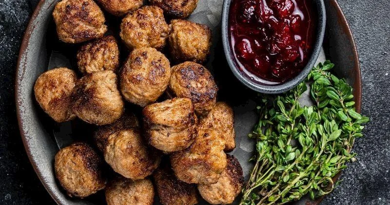 Qırmızı ətə ən çox yaraşan şirin souslar