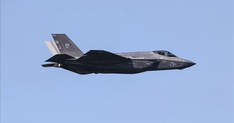 ABŞ yə məxsus F 35 qırıcısı havada fövqəladə vəziyyət siqnalı verib