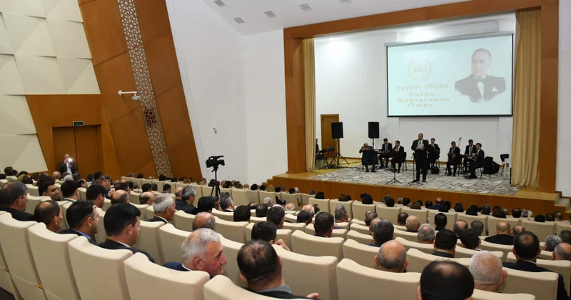 Azərbaycan xalqı yeni əsrə Heydər Əliyev zəkasının işığında qədəm qoyub