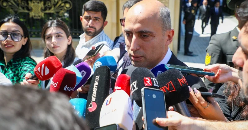Məktəblərin rasionallaşdırılması təhsilin keyfiyyətini artıracaq Emin Əmrullayev