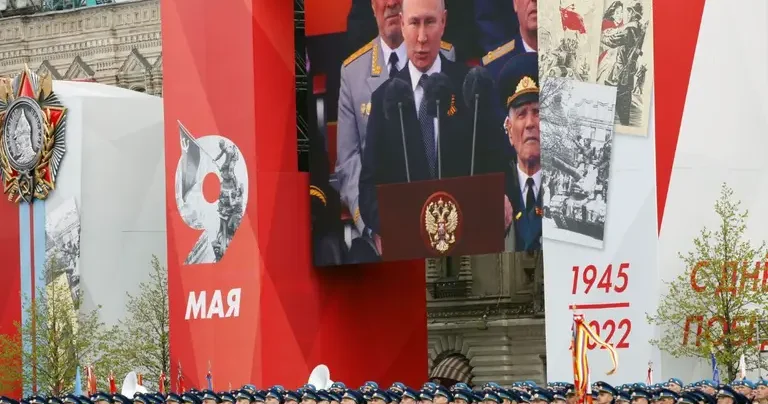“Putinin “qələbə paradı“ Rusiyanın tükənməsini göstərən sarsıdıcı nümayişinə çevrildi “The Telegraph“