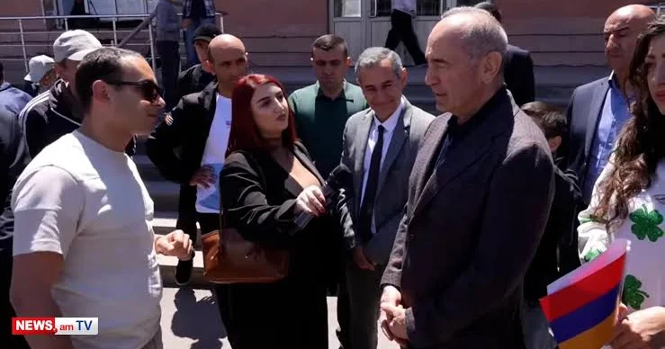Köçəryanın xülyası: “10 15 il axmaqlıq etməsəydilər, Qarabağda referendum olacaqdı”
